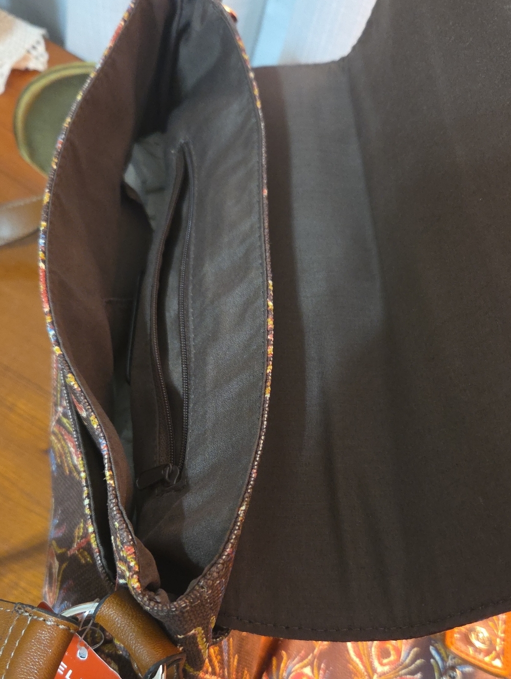 Relic Brown Peacock-Feather Crossbody Bag with Matching Wallet - Picture 8 of 16